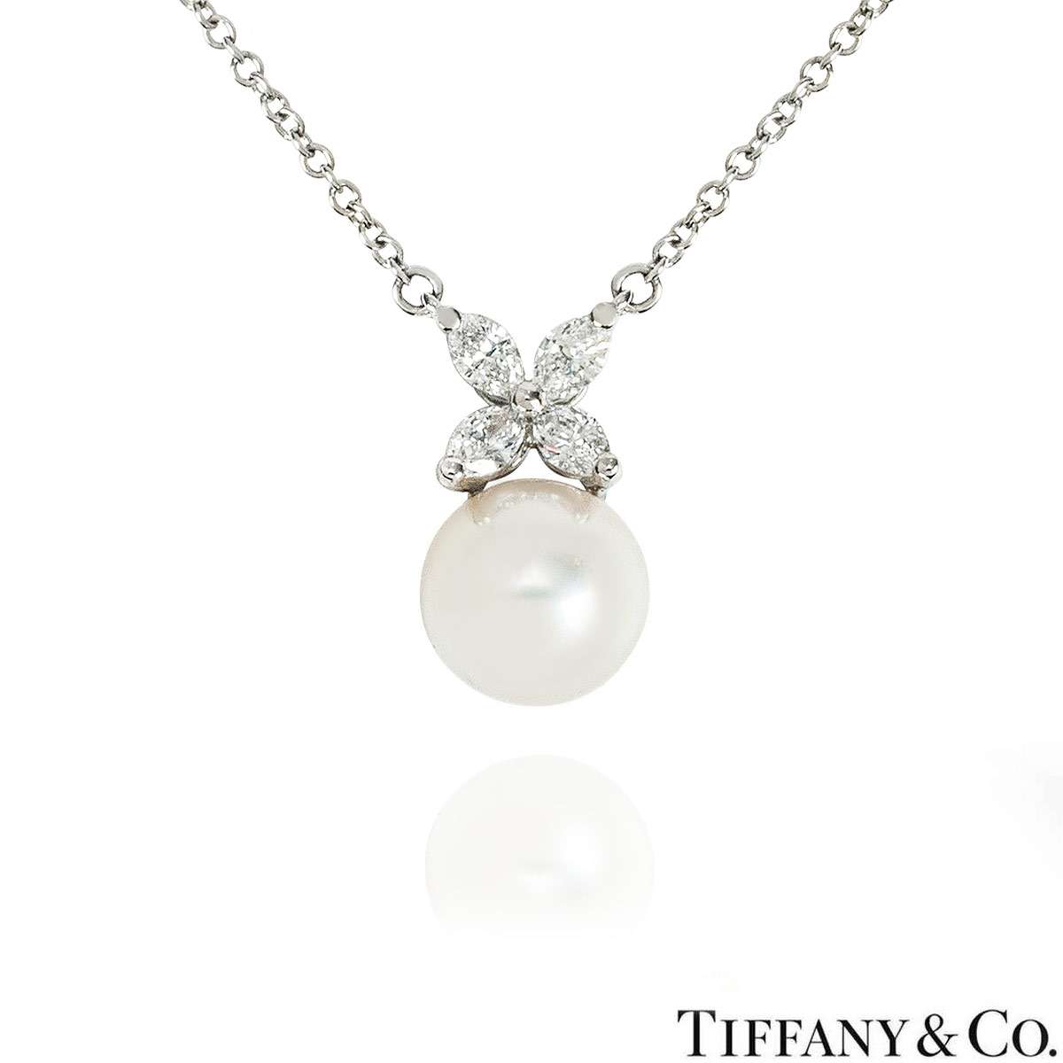 Tiffany & Co. Platinum Diamond and Pearl Victoria Necklace 60008151 Tiffany & Co. Platinum Diamond and Pearl Victoria Necklace 60008151